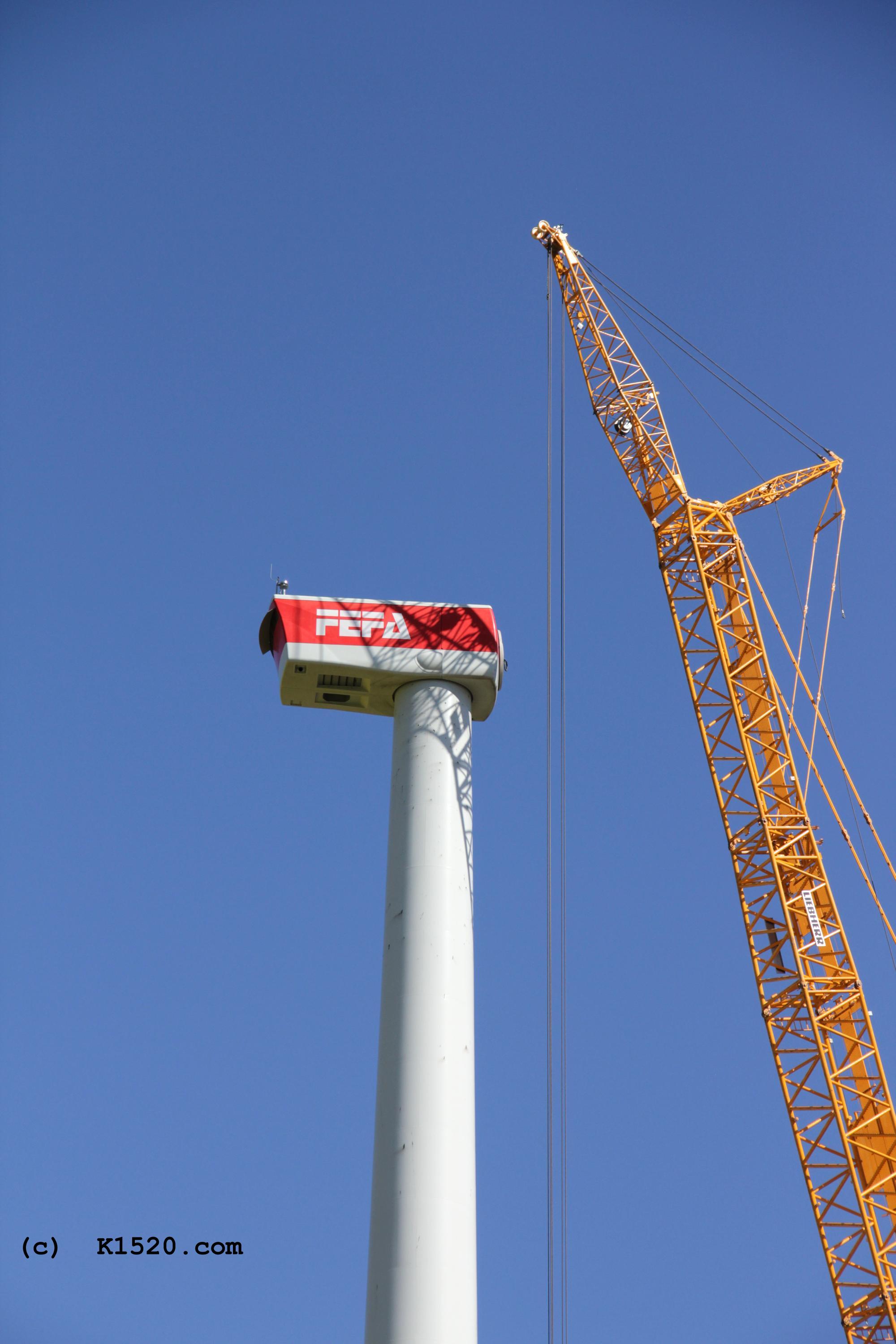 Reparatur Windrder im Windpark Arneburg/Elbe 04/2020,
  Kraneinsatz